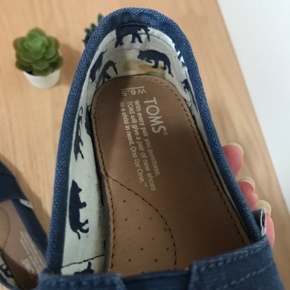 Navy Toms Shoes sizez 6.5 - Picture 6 of 6